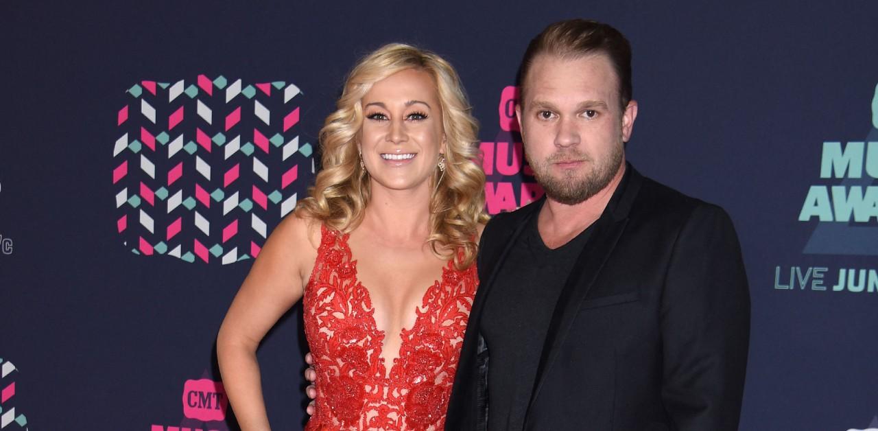 https://media.okmagazine.com/brand-img/bq5ExCBXB/0x0/kellie-pickler-husband-kyle-jacobs-february-suicide-first-time-1692296181111.jpg