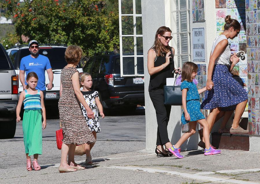 Ben affleck jennifer garner smiling fame