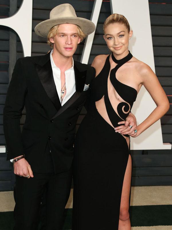Its Over Again Cody Simpson And Gigi Hadid Split For A Second Time 