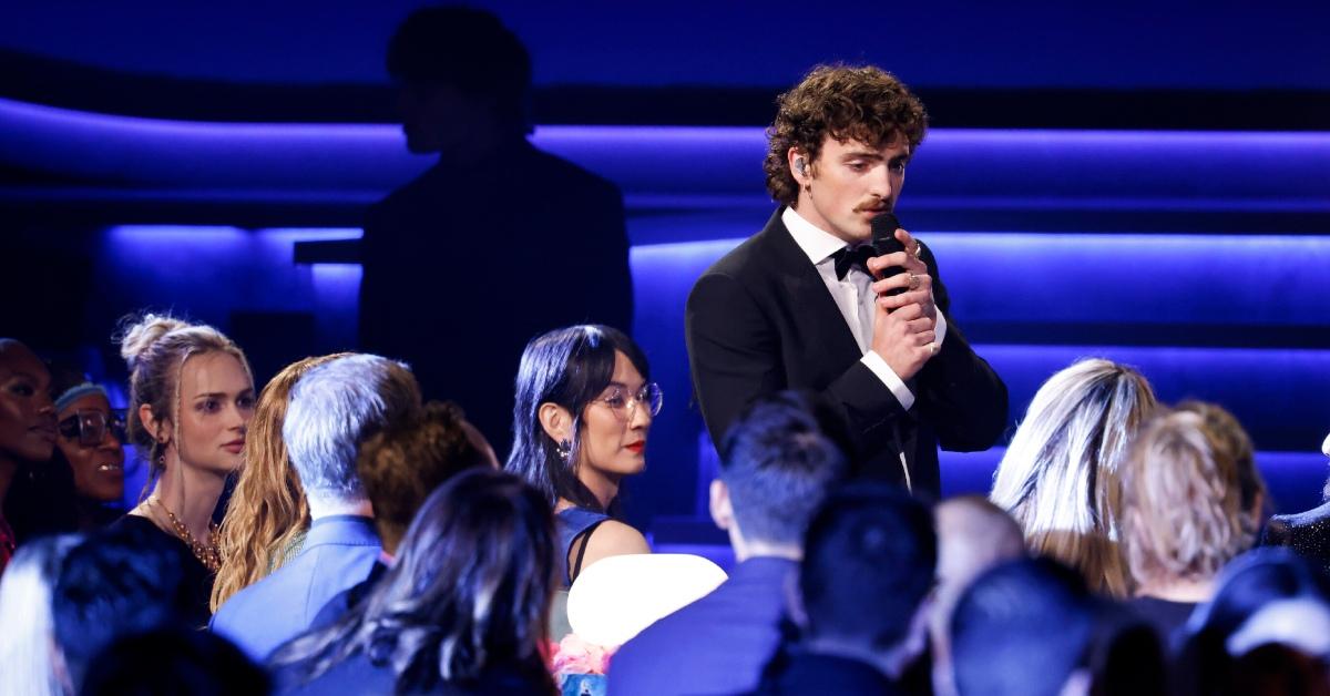 grammys performer benson boone apologizes adjusting jumpsuit restricting