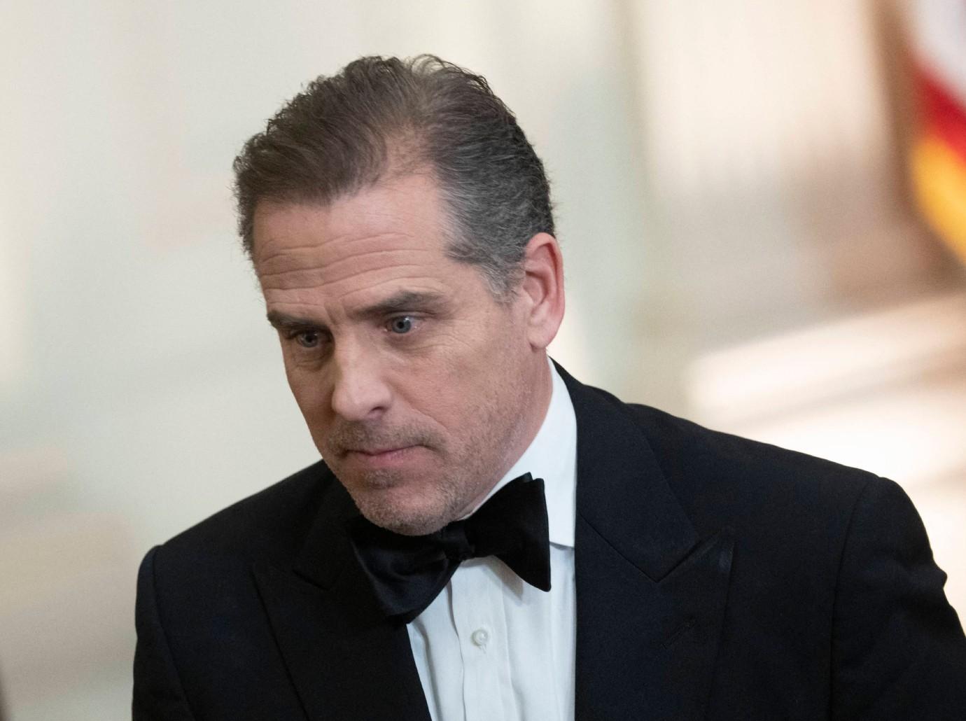 hunter biden staying white house avoid legal papers child support