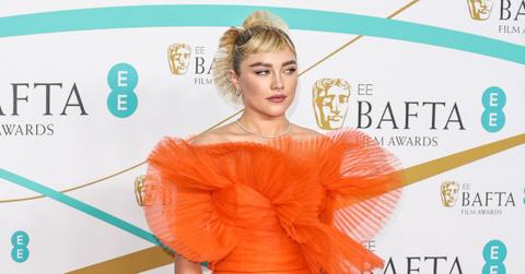 florence pugh hit eye comic con attendee threw object stage watch