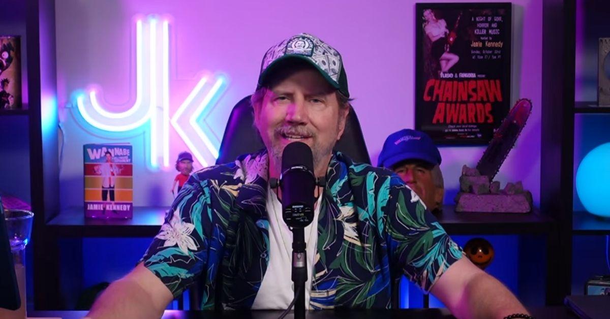 image of Jamie Kennedy criticized Mark Hamill after Hamill posted an AI-generated image depicting Donald Trump as deceased.