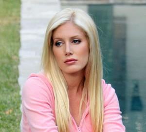 2010__08__Heidi_Montag_Aug23news 300&#215;271.jpg