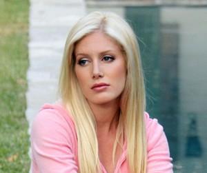 2010__08__Heidi_Montag_Aug23news 300×271.jpg