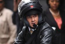 2009__09__labeouf0916mainhorz 225×152.jpg