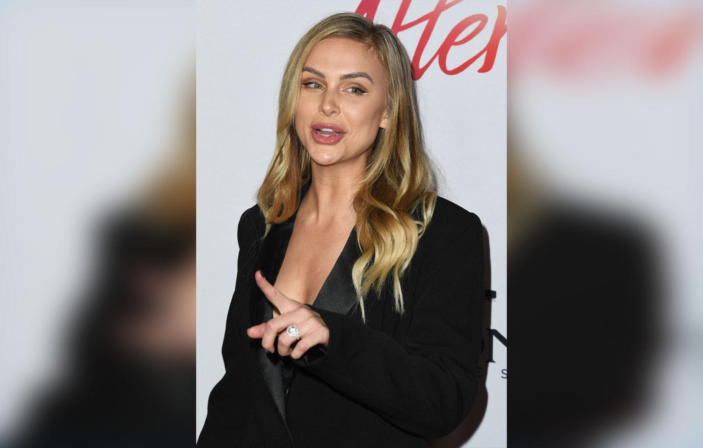 lala-kent--3