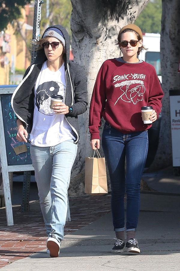 Kristen Stewart Alicia Cargile coffee 00