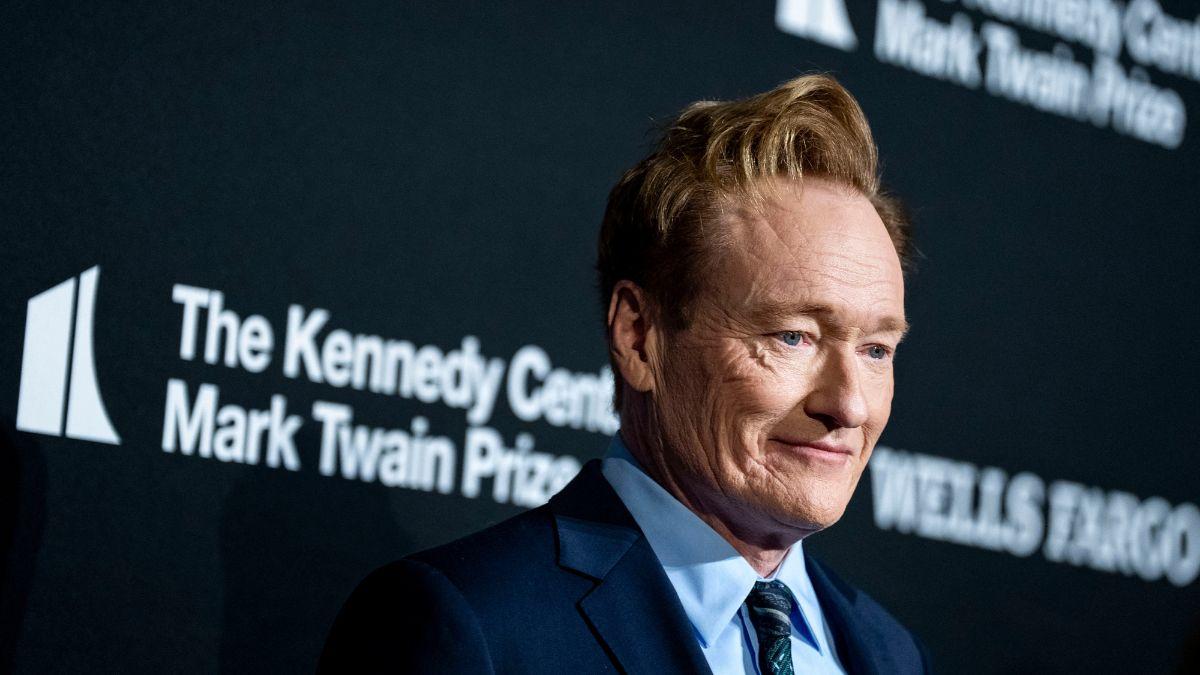 Image of Jokes about Donald Trump dominated the 2025 Mark Twain Prize ceremony.