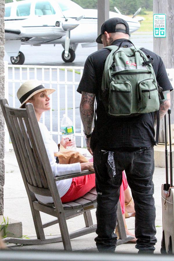 Cameron diaz benji madden pda hamptions vacation INF 02