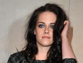 Kristen_stewart_march23.jpg