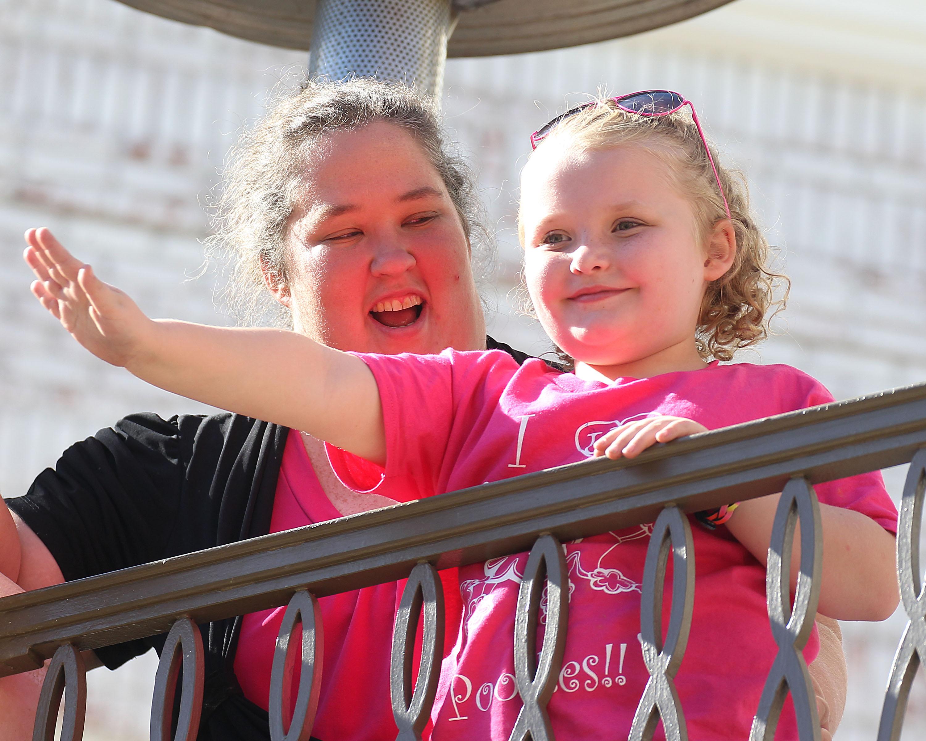 Alana Thompson aka Honey Boo Boo interviews at The Grove