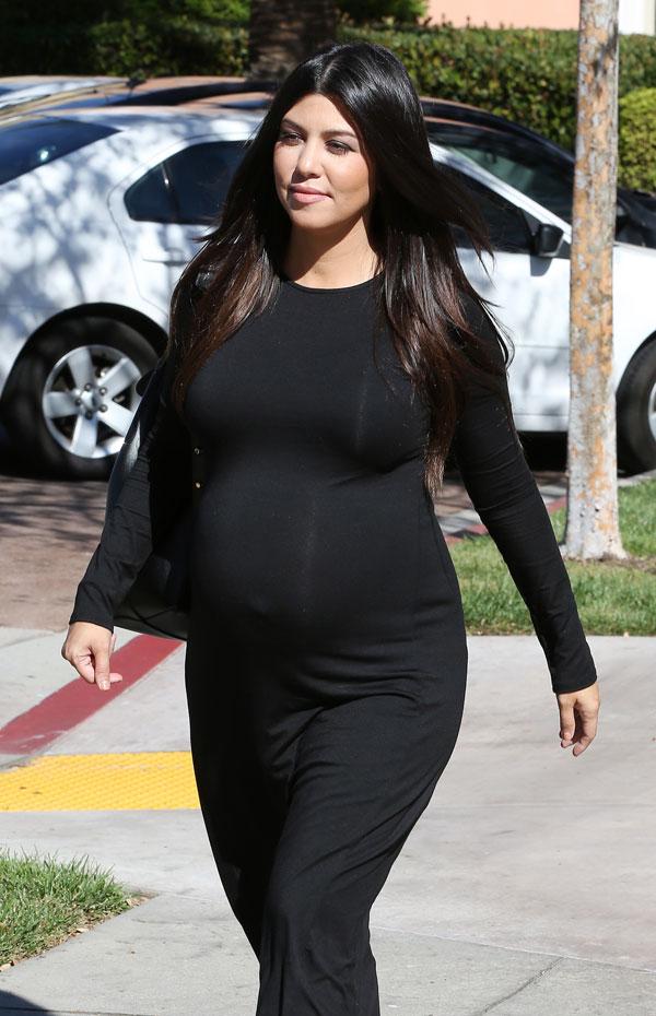 Kourtney kardashian pregnant