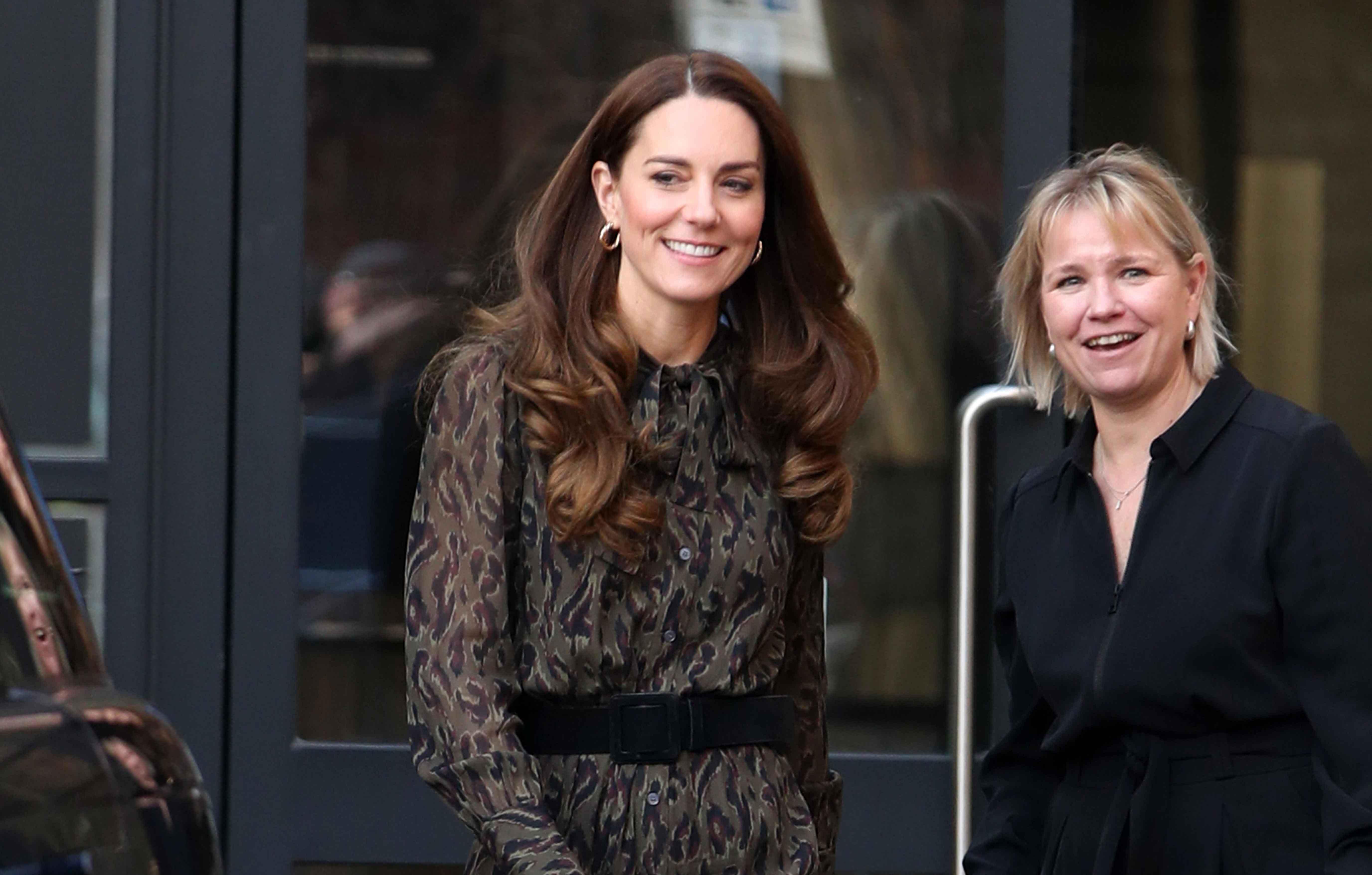 the royal family wishes kate middleton happy birthday