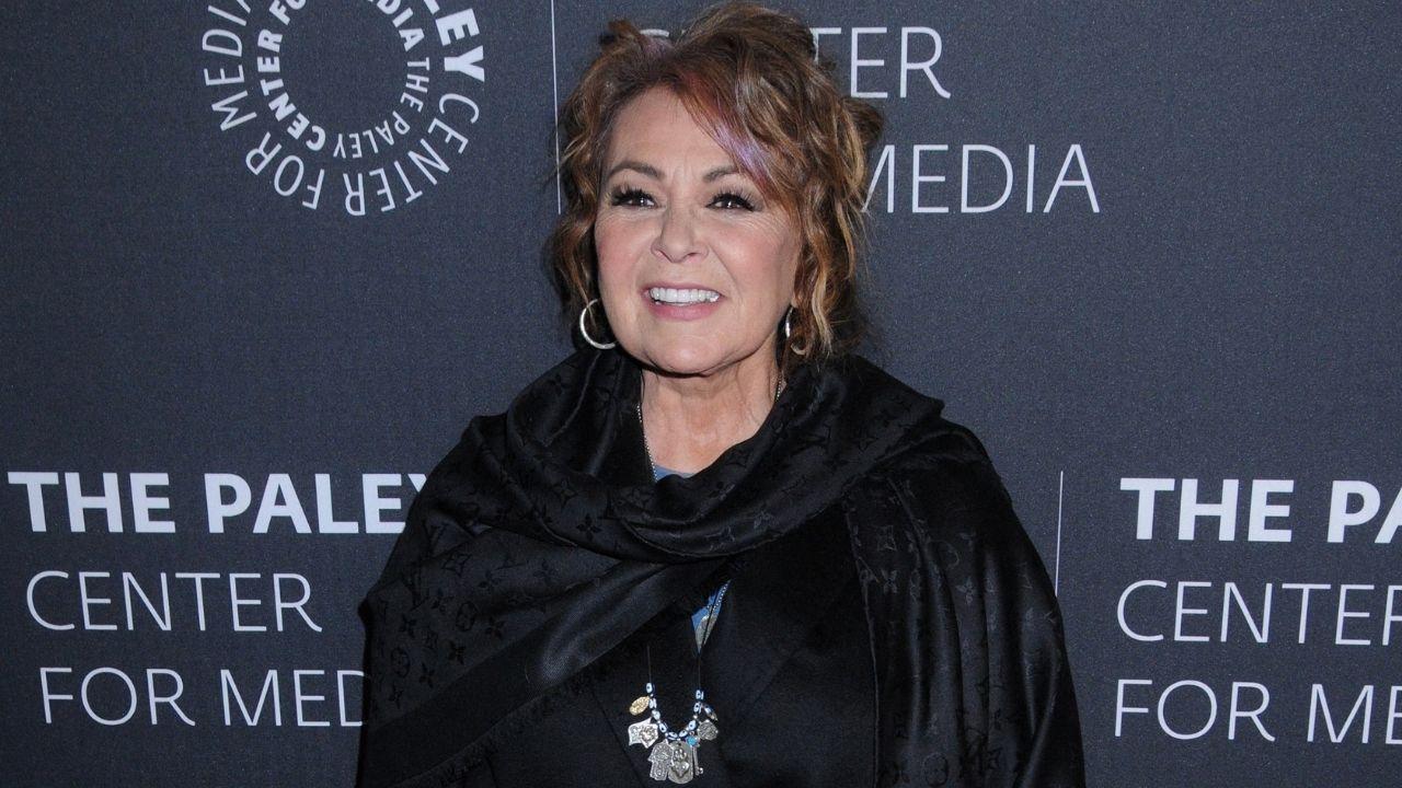 Image of Roseanne Barr confessed she has lost touch with her 'Roseanne' costars John Goodman and Laurie Metcalf.