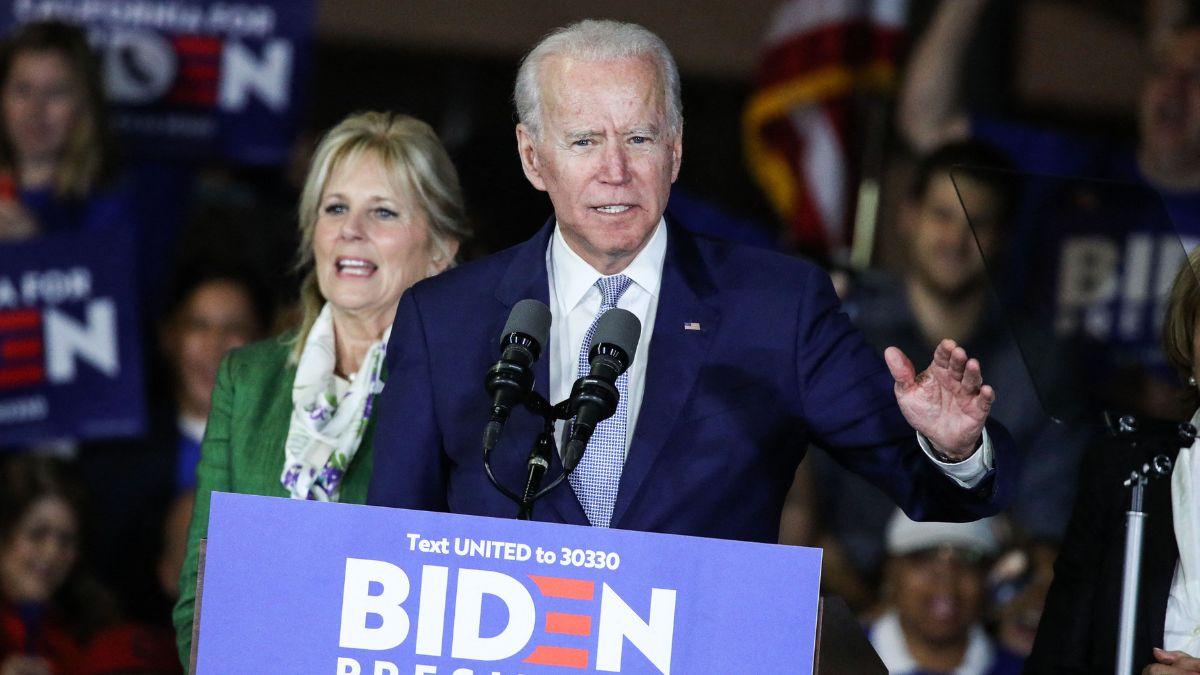 Photo of Jill Biden confirmed that her internal teams questioned whether she should continue teaching after her husband entered the White House.