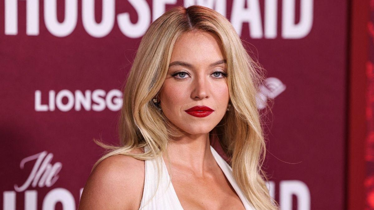 image of Sydney Sweeney discussed her past relationship with ex-fiancé Jonathan Davino.