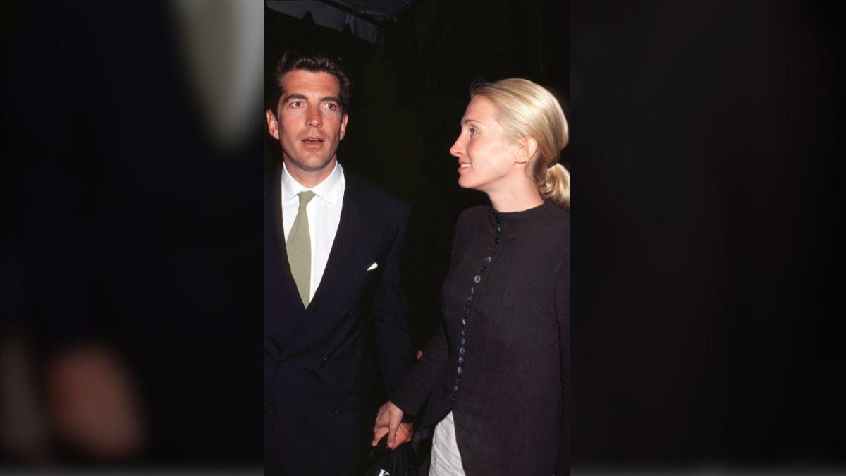 image of Carolyn Bessette Kennedy and JFK Jr. died in 1999. 