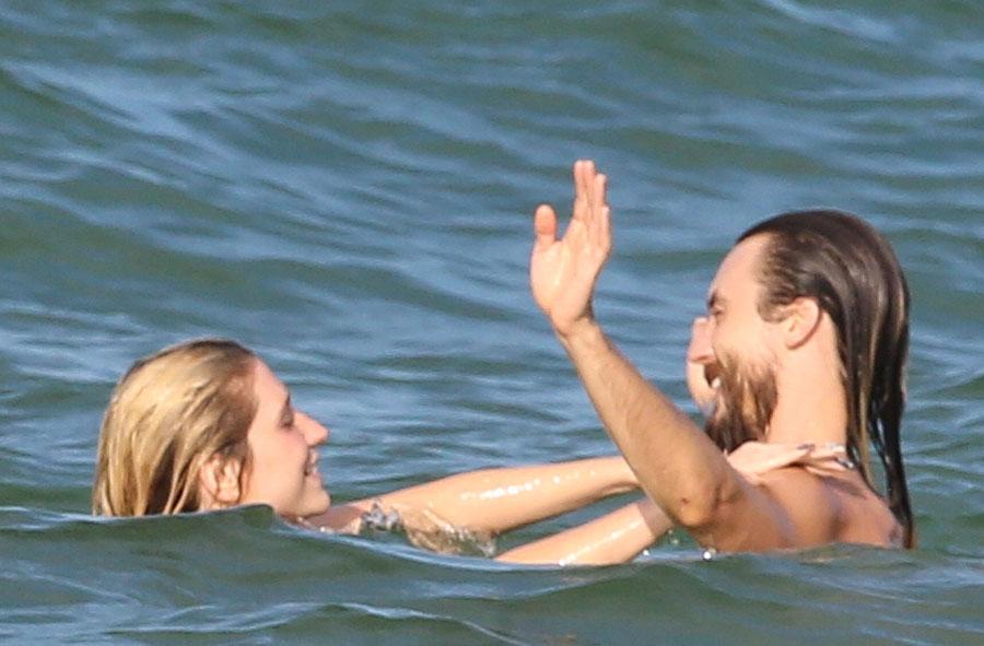 Kesha with her new man vacation brazil 04