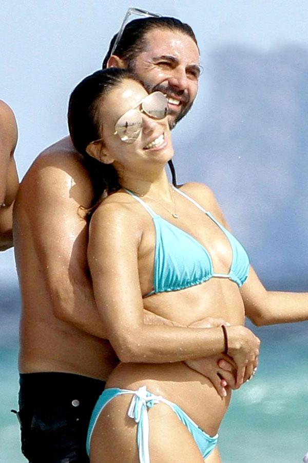 eva longoria sexy bikini baby bump