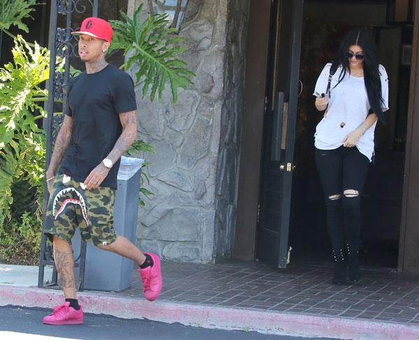 Kylie jenner tyga lunch date5