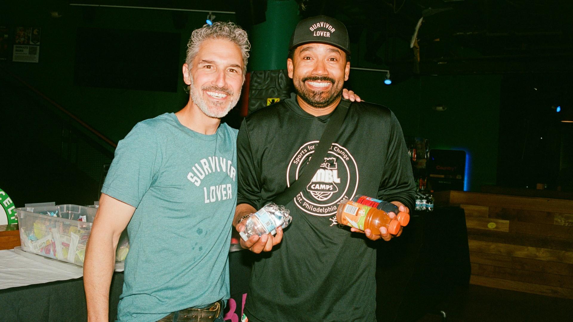 Photo of Ethan Zohn and Wendell Holand.