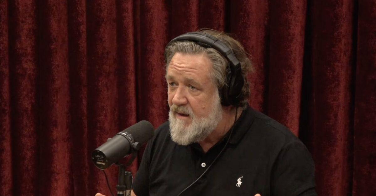 Image of Russell Crowe cut back on alcohol.