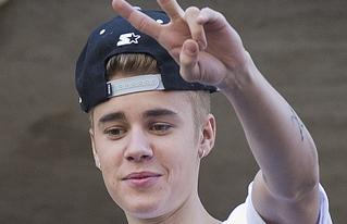 Justin bieber8 teaser_319x206.jpg