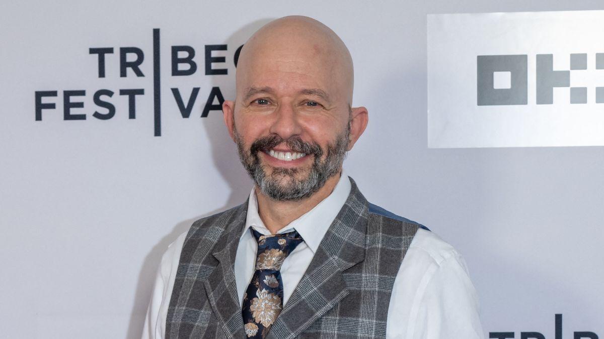 Photo of Jon Cryer.