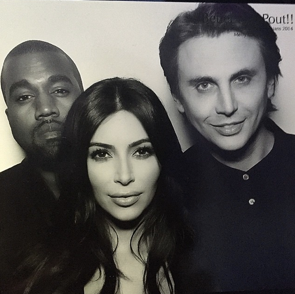 Jonathancheban christmas kardashian instagram 01