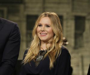 Ok_1 12 13_kristen bell baby bump leno_photo_main