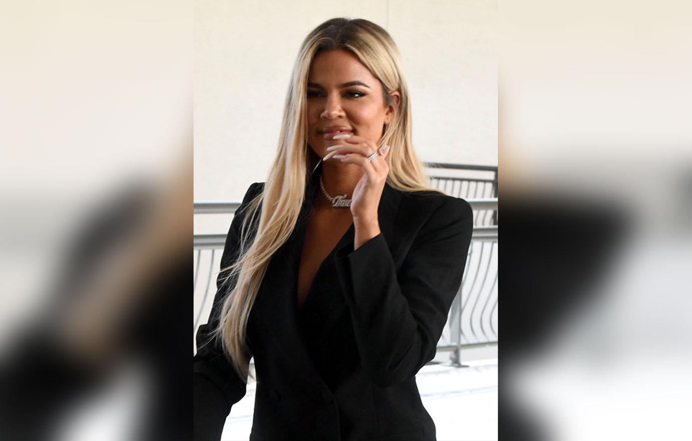 Khloe Kardashian Pink Diamond Ring Black Dress Appearance Miami