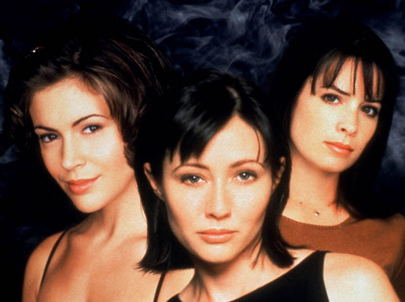 shannen doherty praised rival alyssa milano great performance charmed