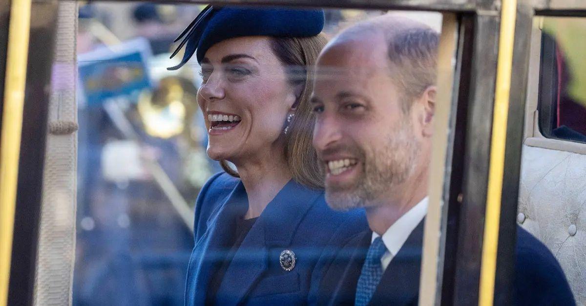 Photo of Fans believed Kate Middleton was Photoshopped in the holiday photos.
