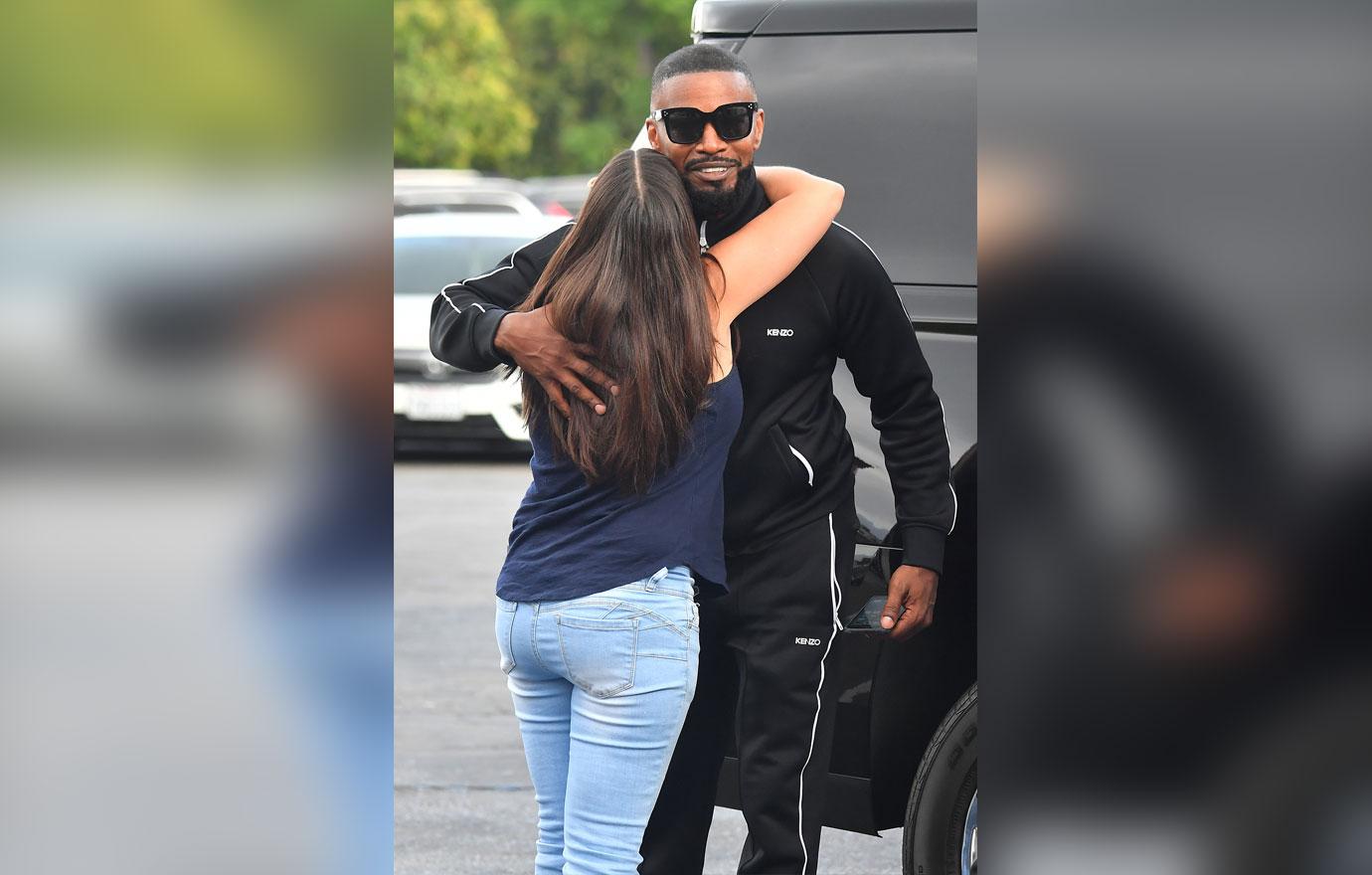 Jamie Foxx Hugs Baby Momma Amid Katie Holmes Relationship