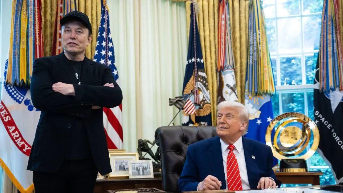Photo of During their feud, Elon Musk deleted a tweet where he said, 'Donald Trump is in the Epstein files.'