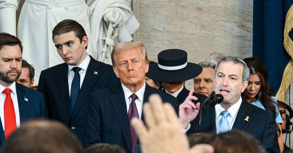 donald trump luncheon sleeping