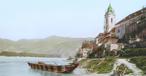 D?rnstein. Lower Austria: View Of The Danube And The Church. Around 1910. Handcolored Lantern Slide.