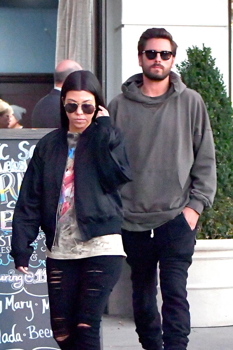 reunited holidays kourtney kardashian scott disick 04