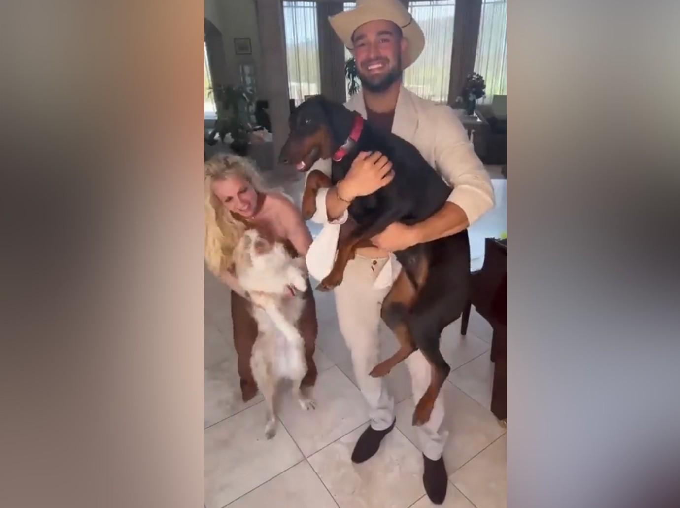 britney spears husband sam asghari