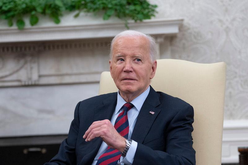 joe biden loses voice debate