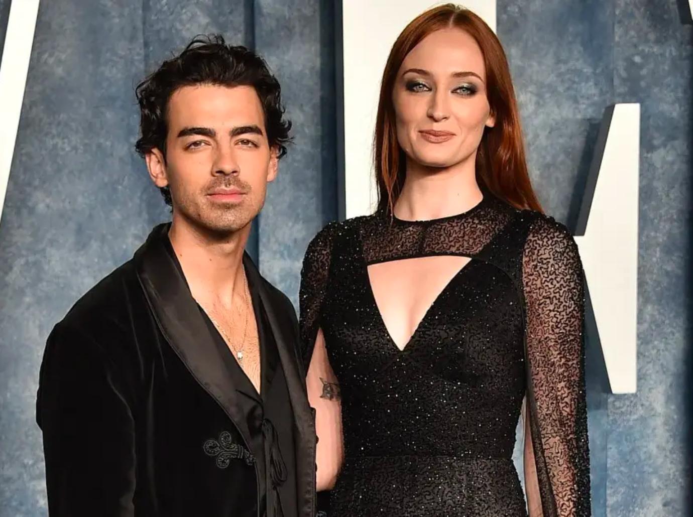 Joe Jonas, Sophie Turner hammer out temporary custody agreement amid heated  divorce battle