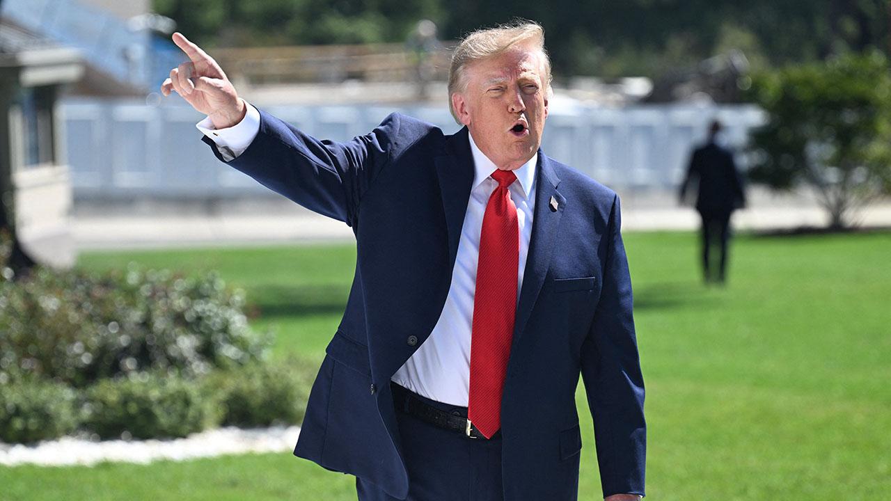 photo of The POTUS raved about the 'beautiful B-2 bombers.'
