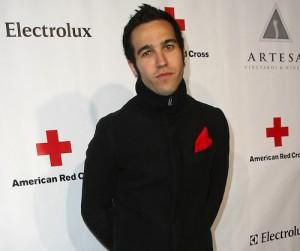 2011__04__a111943887_10 300×274.jpg