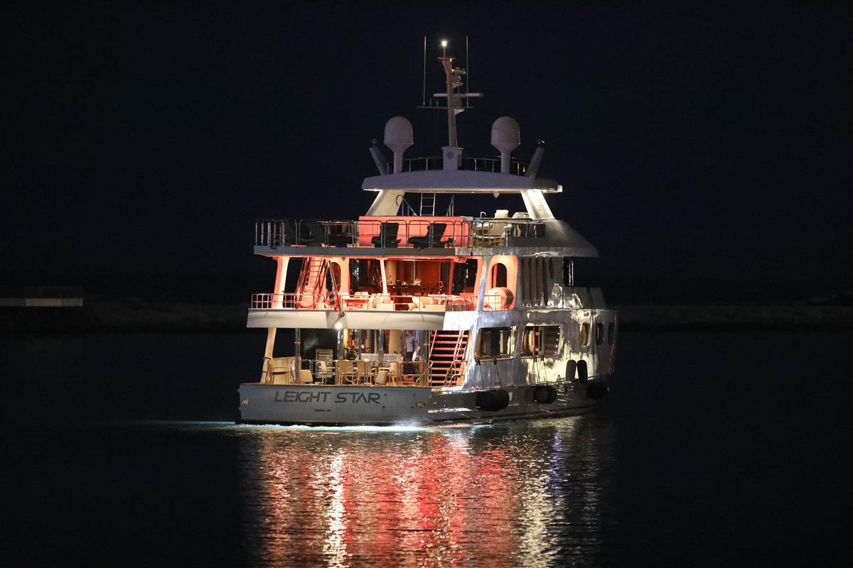 *PREMIUM EXCLUSIVE* The Weeknd and Selena Gomez take their new love to high seas! **MUST CALL FOR PRICING**