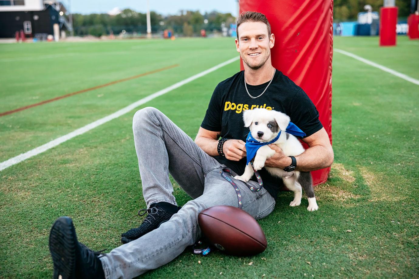 tennessee titans quarterback ryan tannehill and adoptable puppy franklin