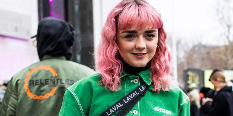 Maisie williams pink hair post pic