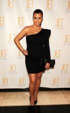 2010__02__96864553DT013_Kourtney_Kard 140×225.jpg