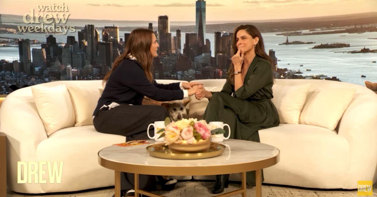 image of Drew Barrymore took a nostalgic trip back to the 1980s during her daytime show.