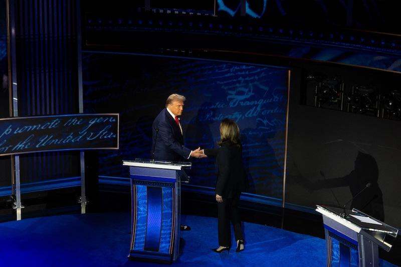 chelsea clinton weighs in debate donald trump scared